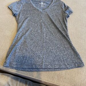 90 Degree By Reflex Women's Heathered Gray V-Neck Short Sleeve Tee